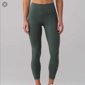 Lululemon Cropped Align II 25 Dark Forest